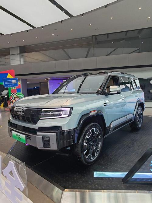 惠州20比亚迪方程豹硬派越野的爆款，英菲尼迪35周年与你共成长